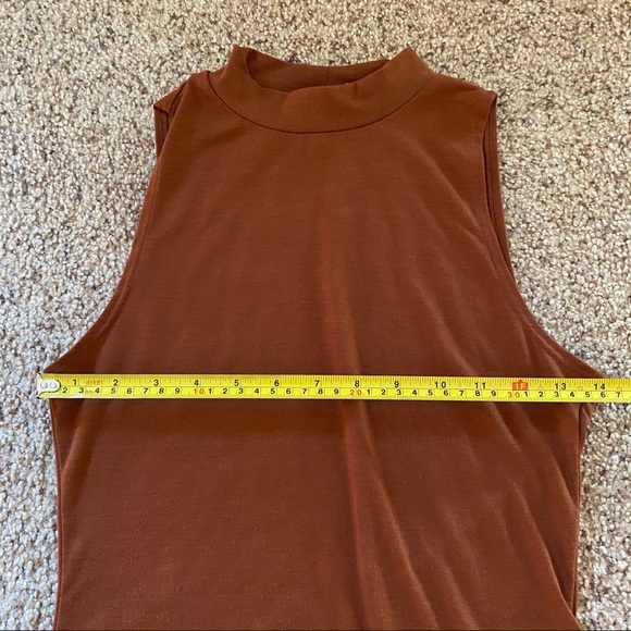 Forever 21 Rust Sleeveless Turtleneck Bodysuit M - Picture 3 of 9